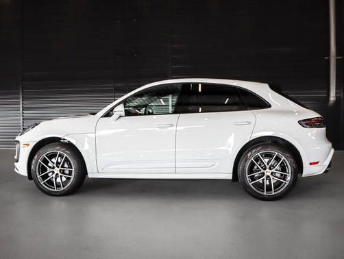 2025 Porsche Macan AWD