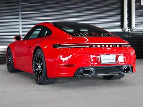 2026 Porsche 911 Carrera 4S