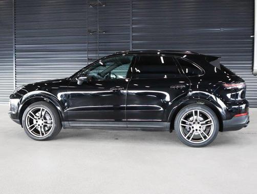 2022 Porsche Cayenne Platinum Edition
