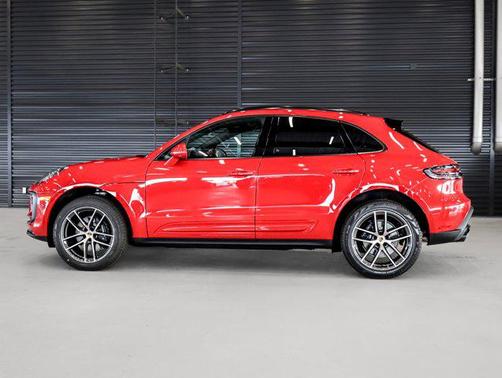 2026 Porsche Macan AWD