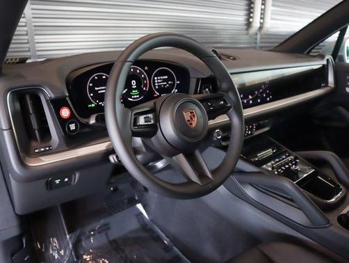 Dolomite Silver Metallic 2026 Porsche Cayenne Cayenne E-Hybrid