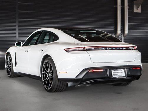 2024 Porsche Taycan RWD