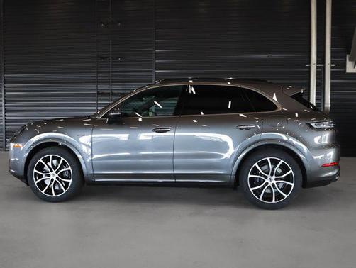 2025 Porsche Cayenne Cayenne Turbo E-Hybrid