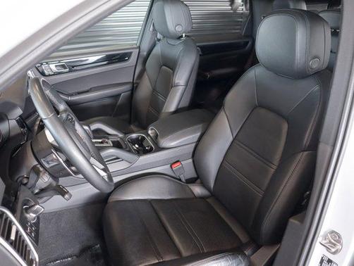 2023 Porsche Cayenne Cayenne