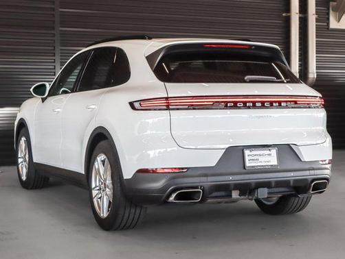 White 2024 Porsche Cayenne Cayenne