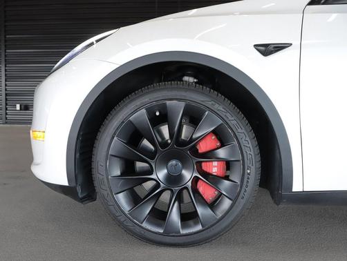 Pearl White Multi-Coat 2021 Tesla Model Y Long Range Dual Motor All-Wheel Drive