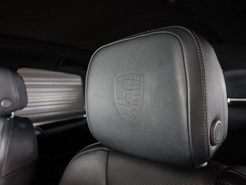 White 2024 Porsche Macan Macan