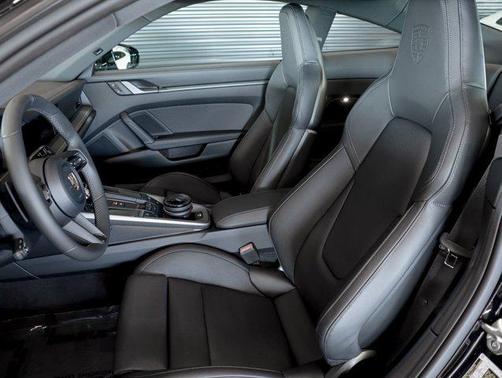 2026 Porsche 911 Carrera 4S