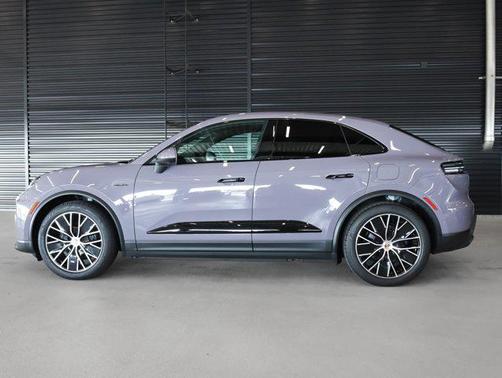 2025 Porsche Macan 4
