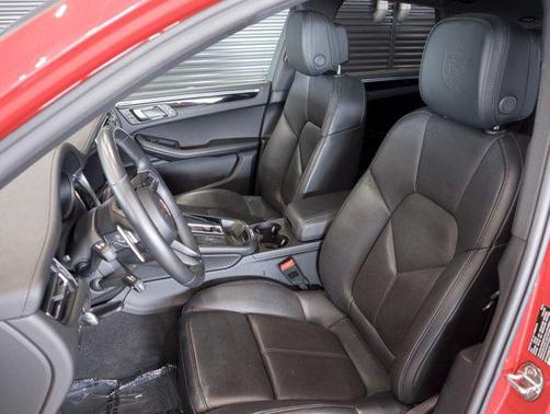 2024 Porsche Macan T