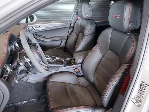 2026 Porsche Macan GTS