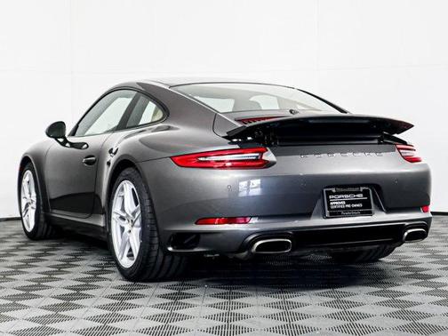 Photo 2 of 25 of 2019 Porsche 911 Carrera
