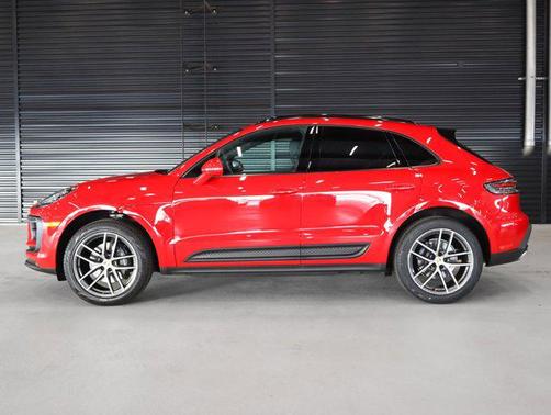 2023 Porsche Macan AWD