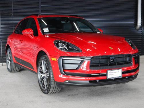 2023 Porsche Macan AWD