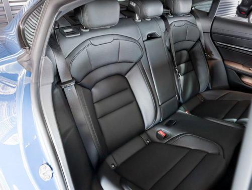 2026 Porsche Taycan 4S