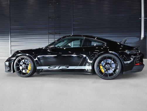 2024 Porsche 911 GT3 w/Touring Package