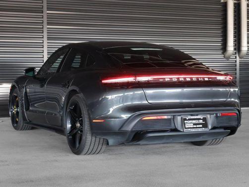 2020 Porsche Taycan Turbo S