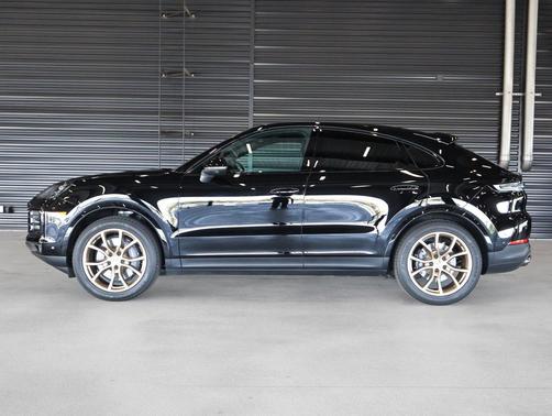 Black 2024 Porsche Cayenne Cayenne
