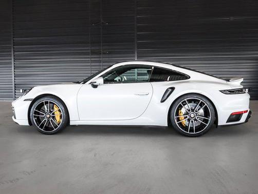 2022 Porsche 911 Turbo S