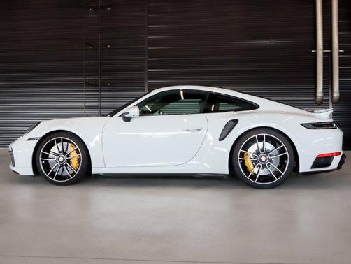 2022 Porsche 911 Turbo S