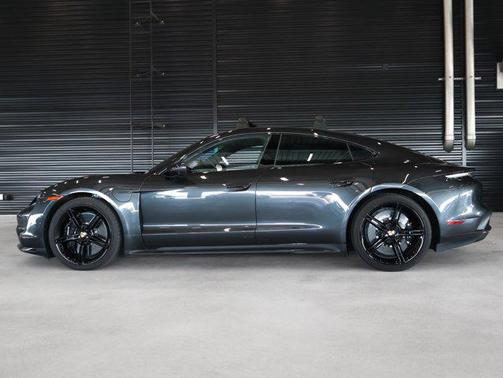 2022 Porsche Taycan Turbo S