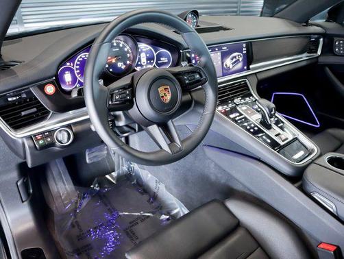 2023 Porsche Panamera Platinum Edition
