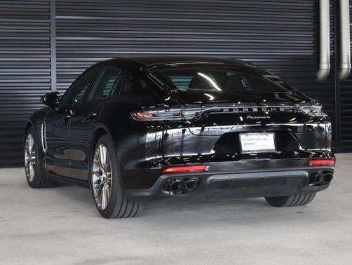 2023 Porsche Panamera Platinum Edition