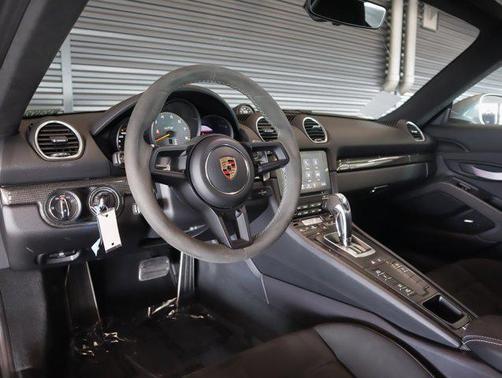 2021 Porsche 718 Cayman GT4