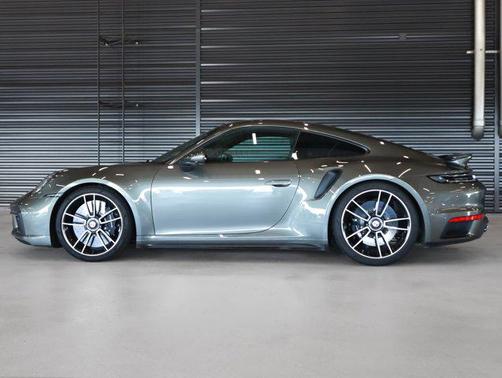 2022 Porsche 911 Turbo S