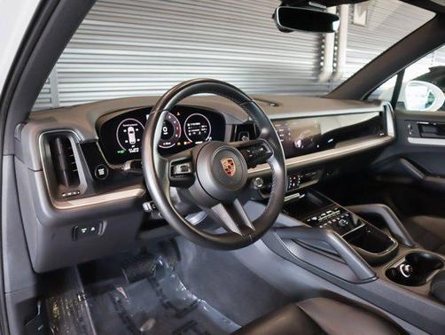 2024 Porsche Cayenne Cayenne