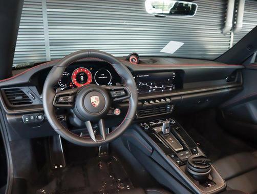 2026 Porsche 911 Carrera GTS