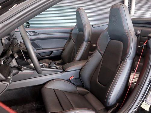 2026 Porsche 911 Carrera GTS