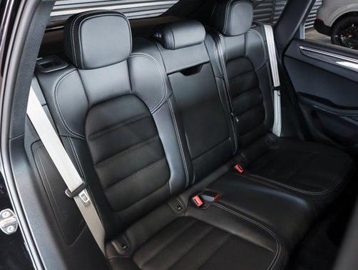 Jet Black Metallic 2026 Porsche Macan Macan GTS
