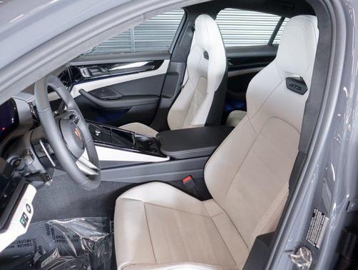 2026 Porsche Panamera GTS