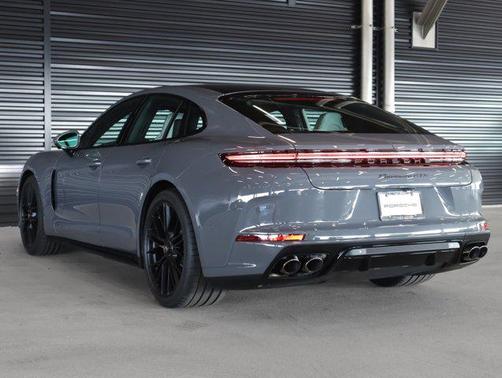2026 Porsche Panamera GTS