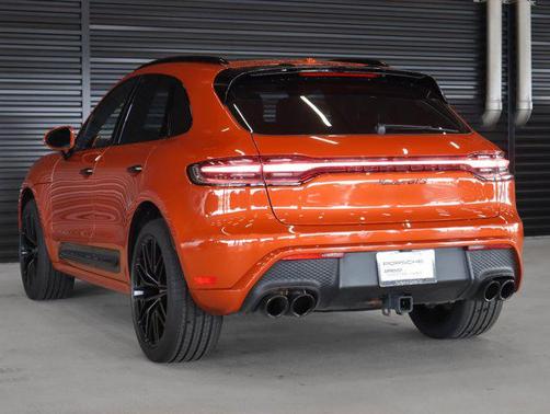 Papaya Metallic 2022 Porsche Macan Macan GTS