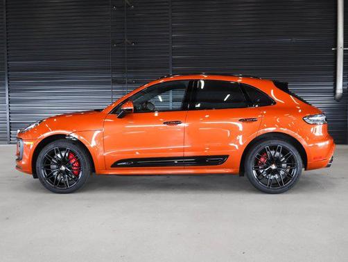 Papaya Metallic 2022 Porsche Macan Macan GTS