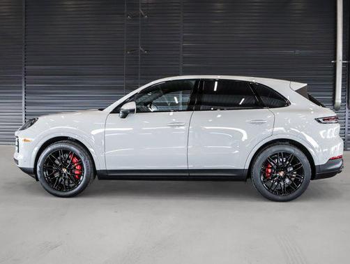 Chalk 2026 Porsche Cayenne S