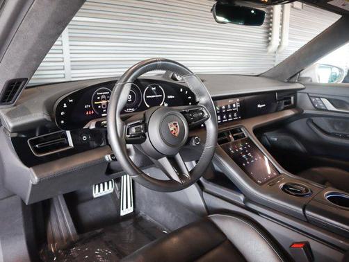 2023 Porsche Taycan GTS