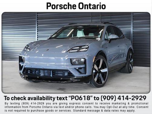 2025 Porsche Macan Turbo