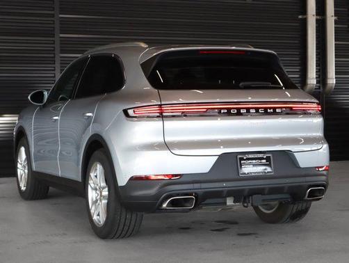 2025 Porsche Cayenne AWD