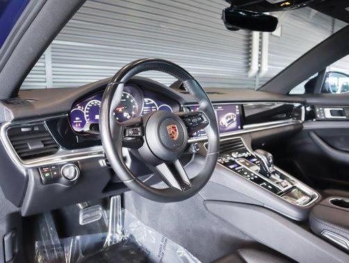 2022 Porsche Panamera 4S