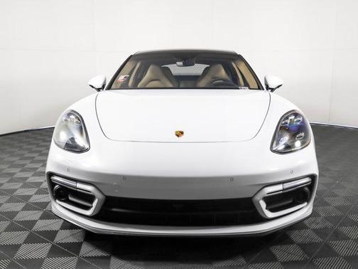 2023 Porsche Panamera GTS