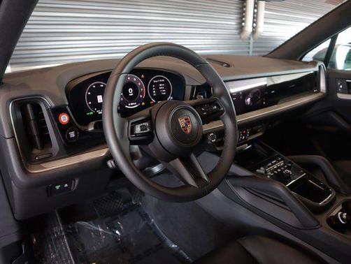 2025 Porsche Cayenne Cayenne