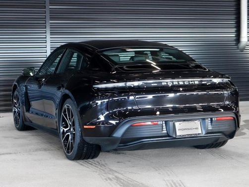 2026 Porsche Taycan 4S