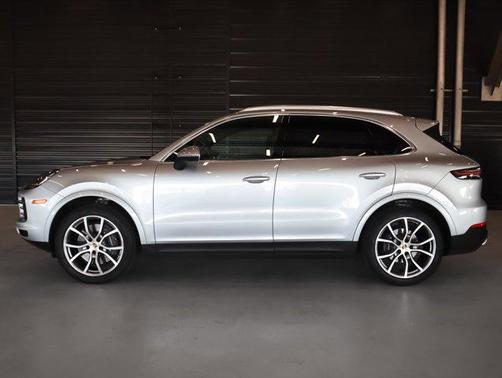 2023 Porsche Cayenne AWD
