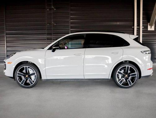 2020 Porsche Cayenne Turbo
