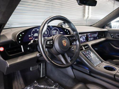 2021 Porsche Taycan Turbo