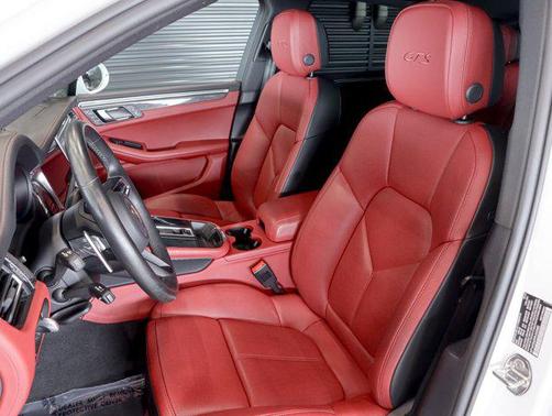 2023 Porsche Macan GTS
