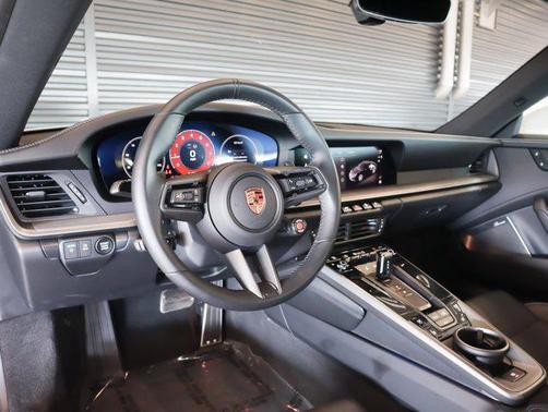 2025 Porsche 911 Carrera S